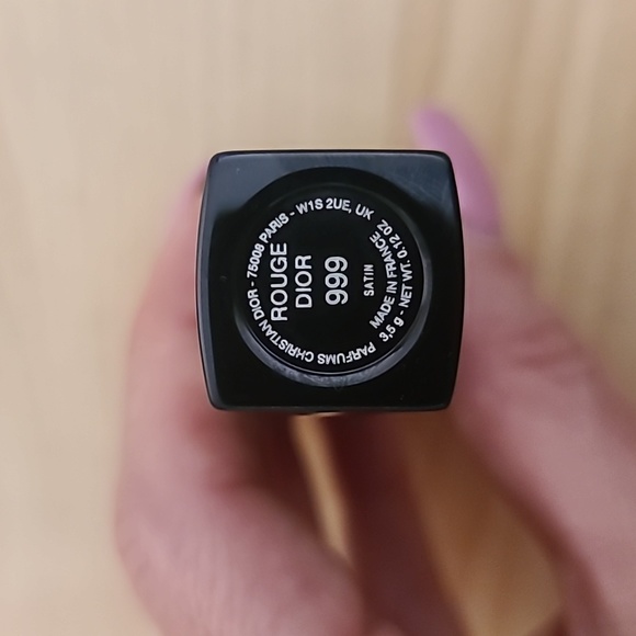 Christian Dior Rouge Dior Couture Lipstick - 999 Satin Lipstick (Refillable) - Picture 4 of 5